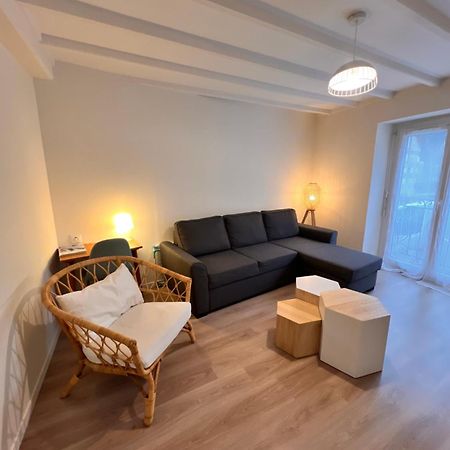 Appartement Rdc 9 Personnes, 2 Chambres, Wifi, Proche Du Centre Ла-Бурбуль Екстер'єр фото